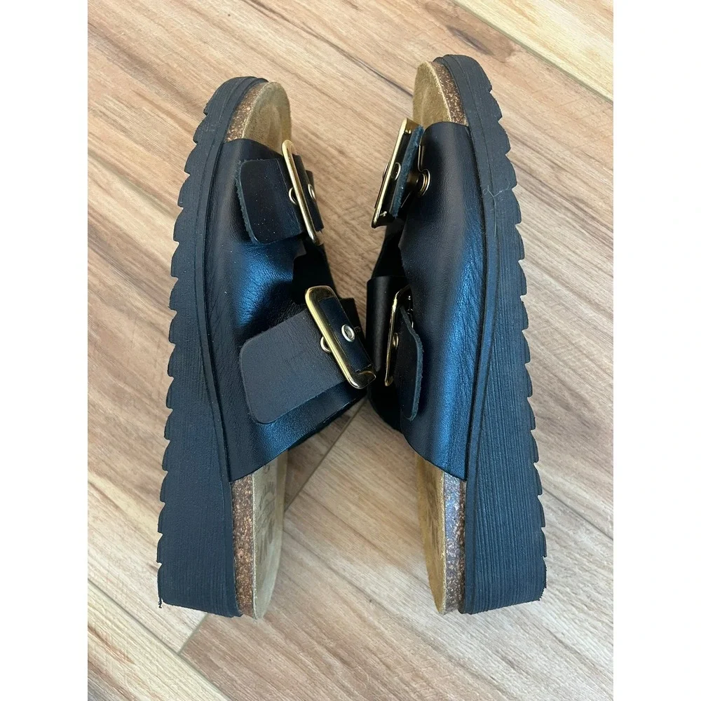DNA Footwear dna mind